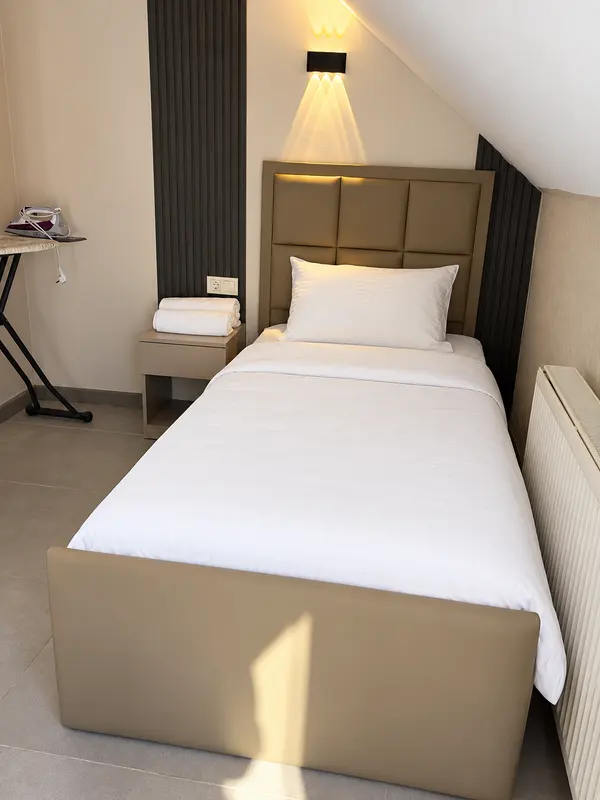 Çatı Residence — Tek yataklı alan