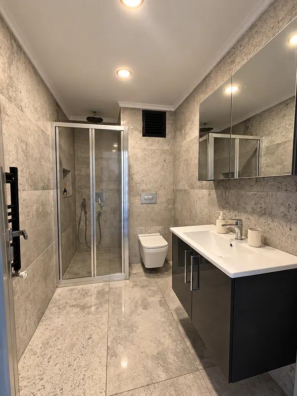 Çatı Residence — Duşlu banyo